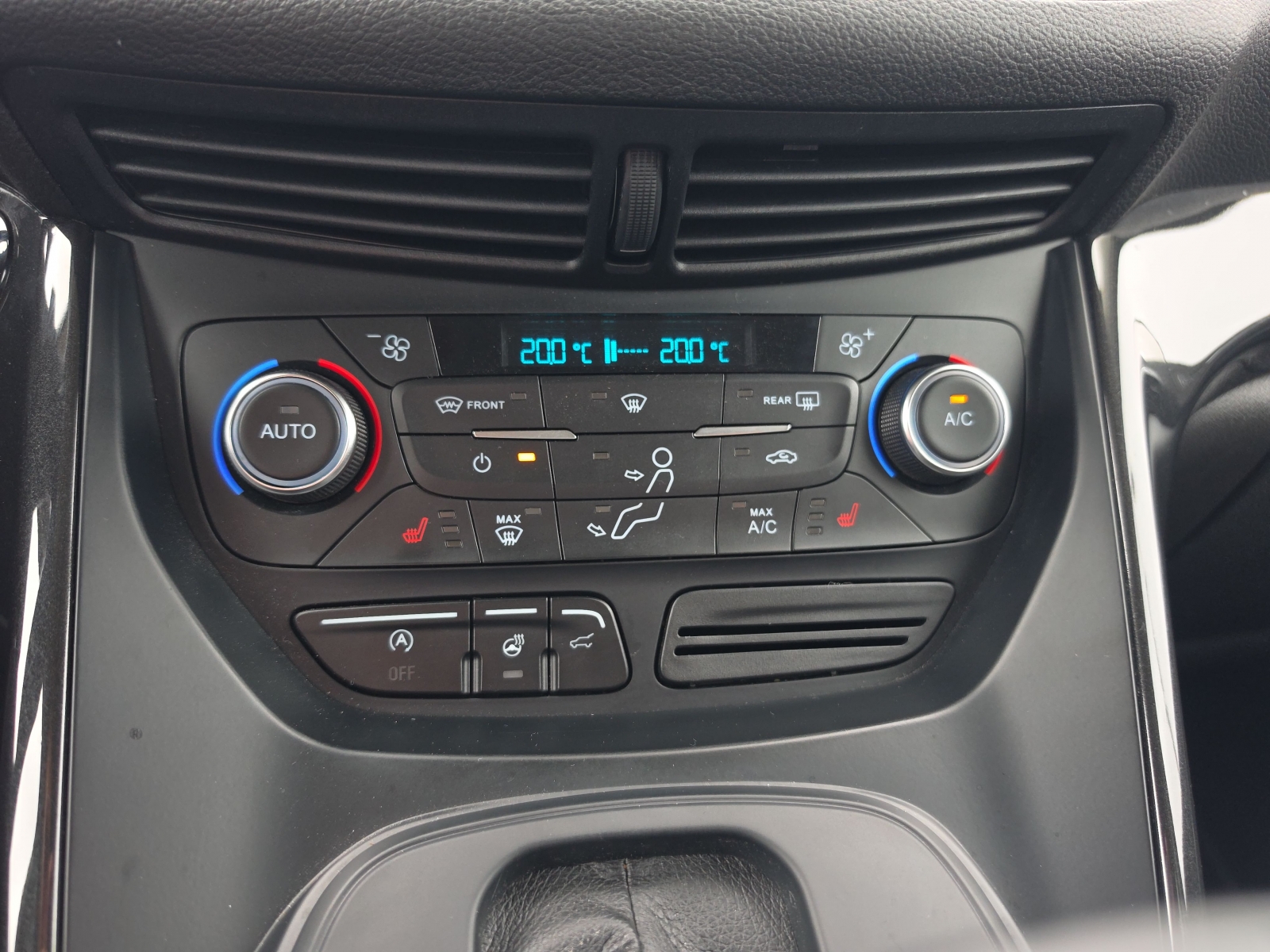 Ford Kuga Titanium AWD