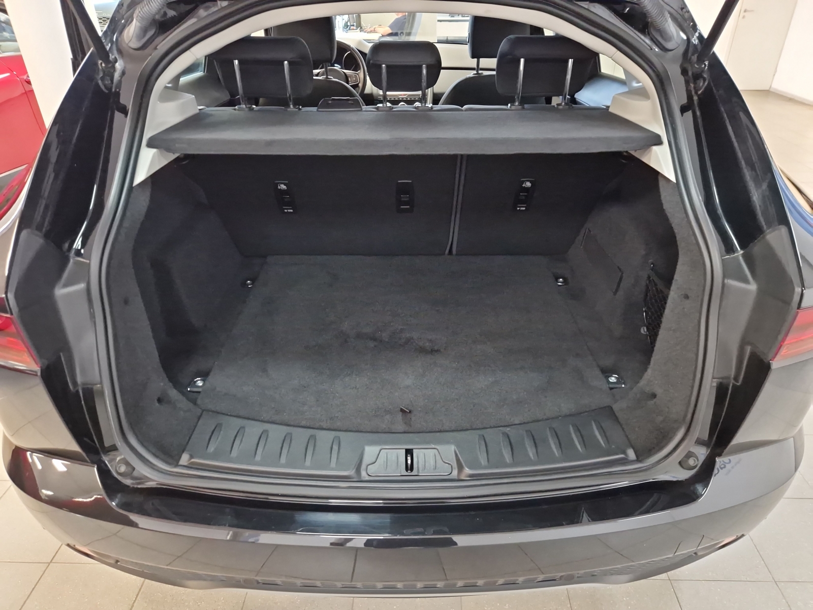 Jaguar E-Pace AWD D150