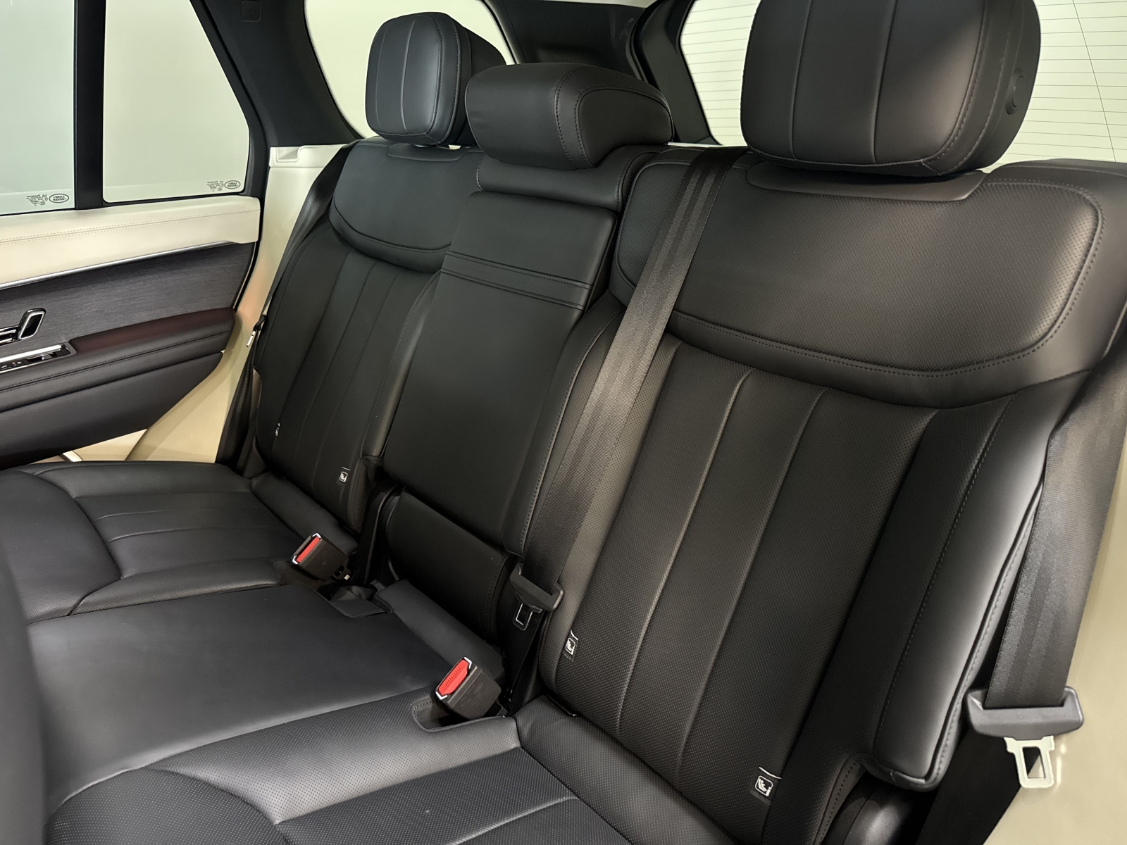 Land Rover Range Rover P400 MHEV HSE