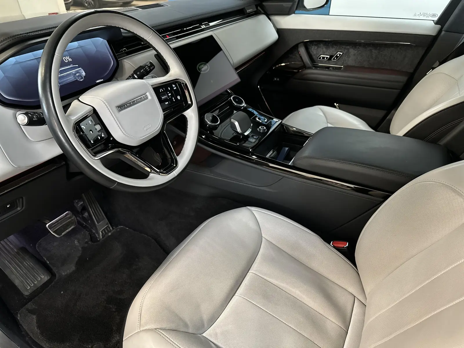 fc83054435221db7acd01ba6af9f46b96985e0aa85197.jpg