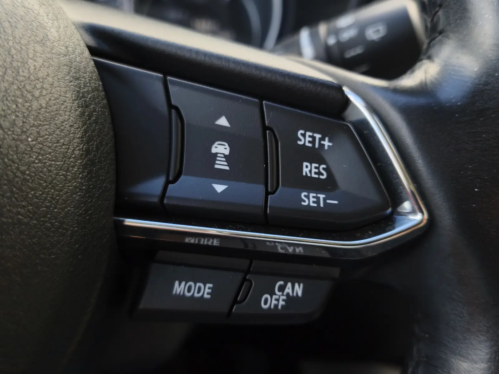 08639125b0113451d9d2324f160eae756a69a4aea0c43.jpg