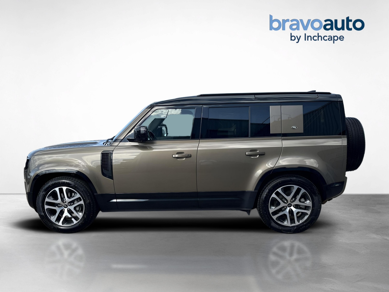 Land Rover Defender 110 D300 MHEV X-Dynamic SE