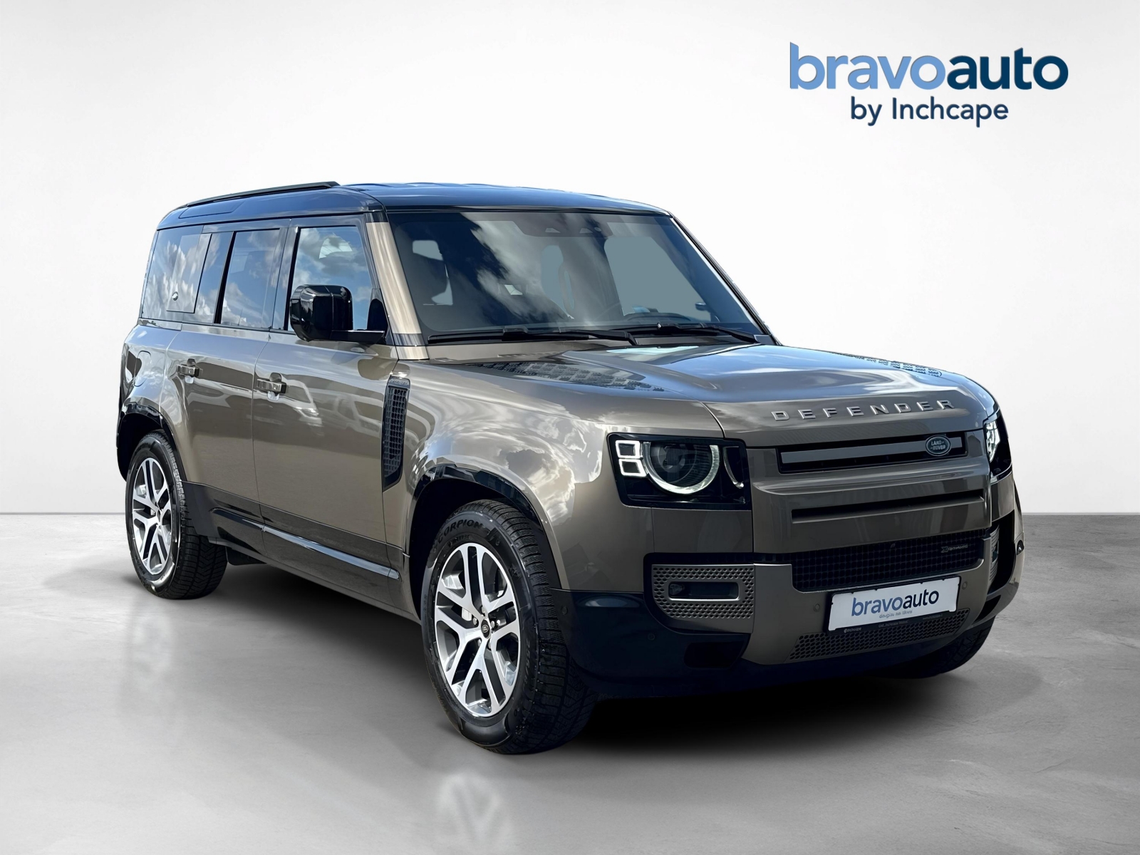 Land Rover Defender 110 D300 MHEV X-Dynamic SE
