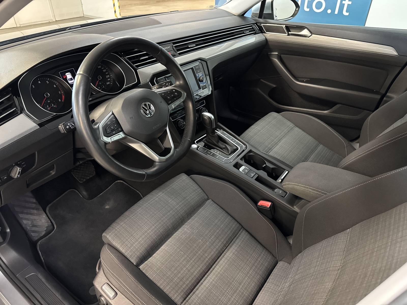Volkswagen Passat (B8) Comfort Line 4D
