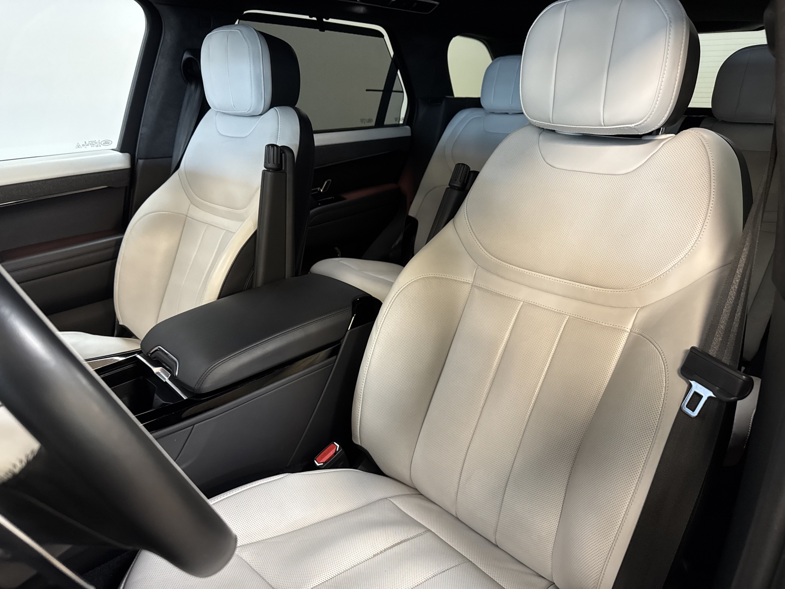 Land Rover Range Rover Sport First Edition P530