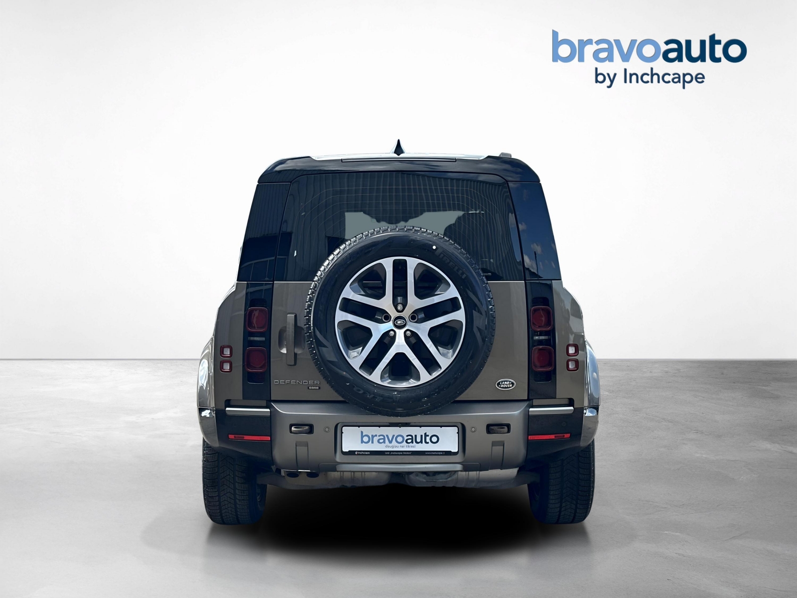 Land Rover Defender 110 D300 MHEV X-Dynamic SE