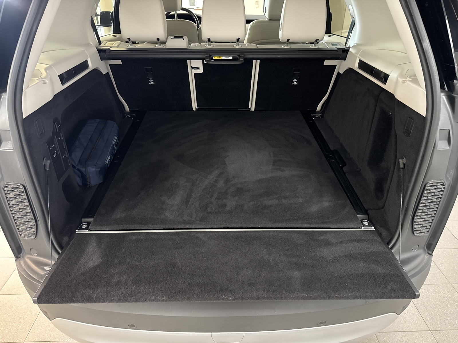 Land Rover Discovery SE  MEHV D250