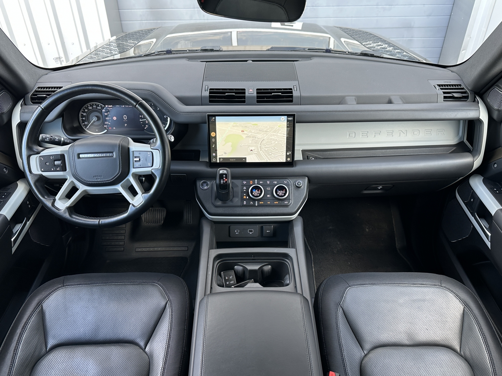 Land Rover Defender 110 D300 MHEV X-Dynamic SE