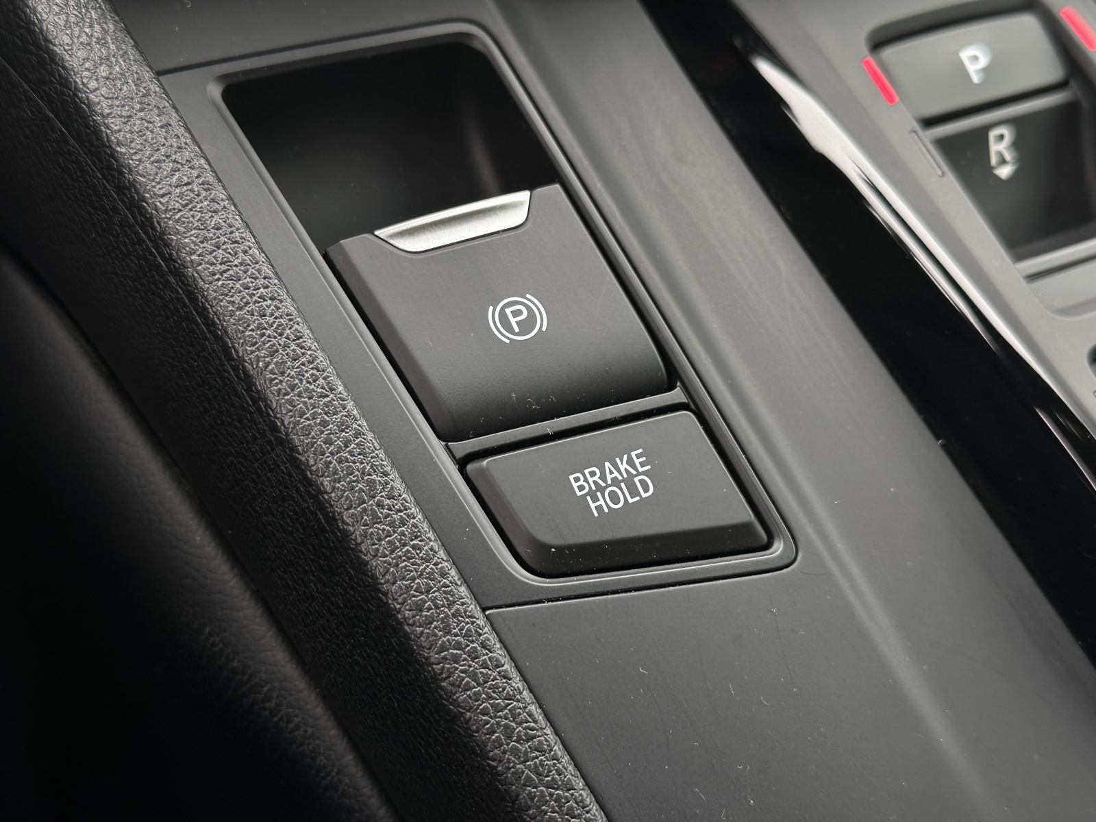 Honda CR-V Hybrid Black-Edition