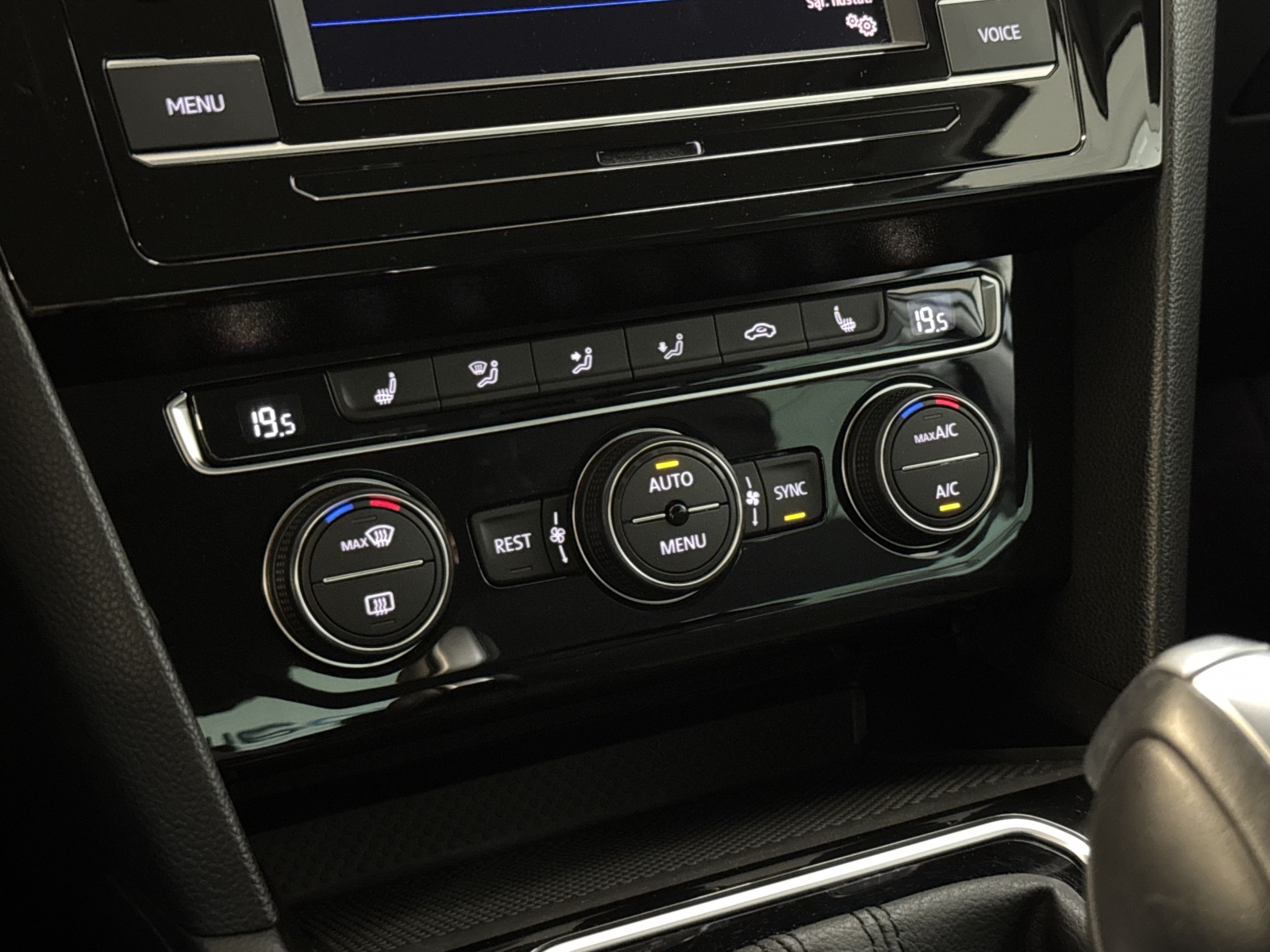 Volkswagen Passat (B8) Comfort Line 4D