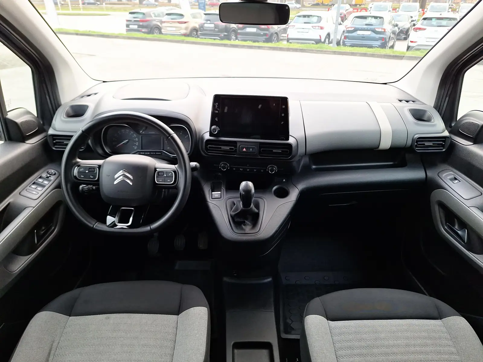 d1035fa61c474fa7b275565014d613946938241cc6071.jpg