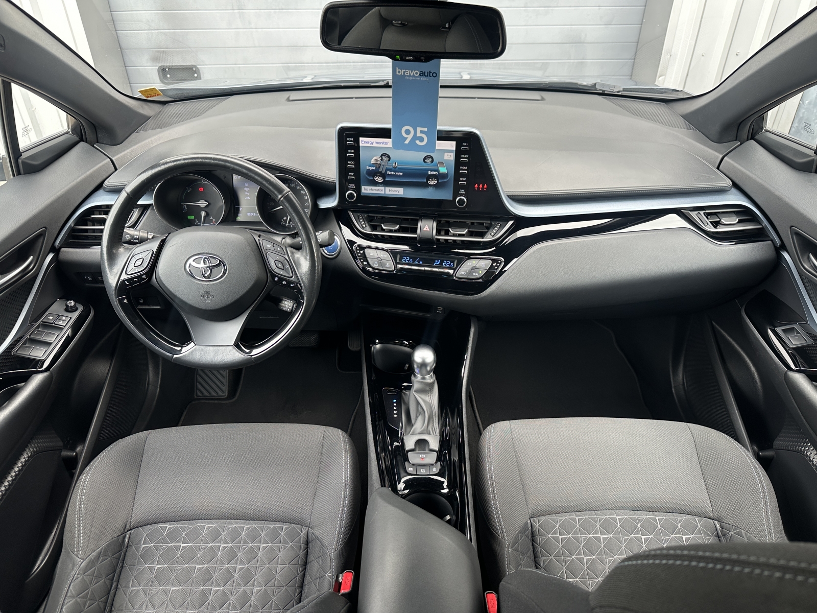 Toyota C-HR Hybrid