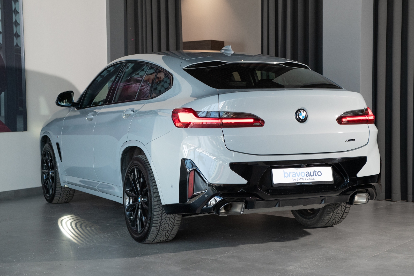 BMW X4 xDrive 20i