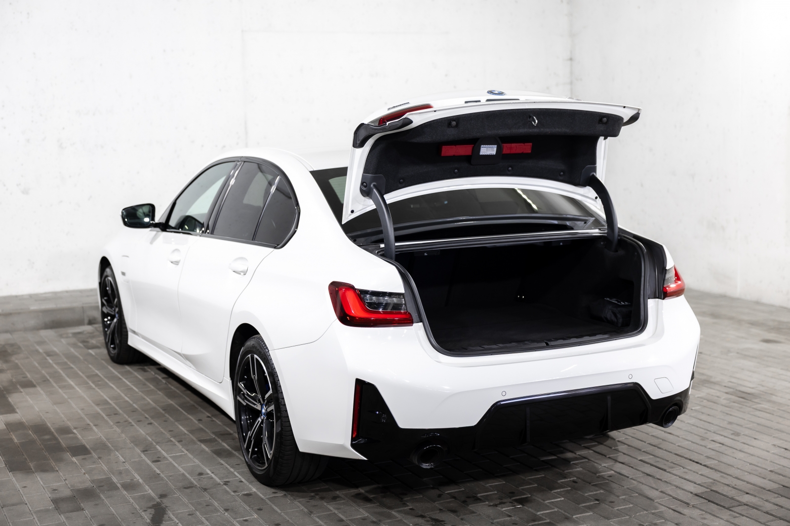 BMW 330 e xDrive