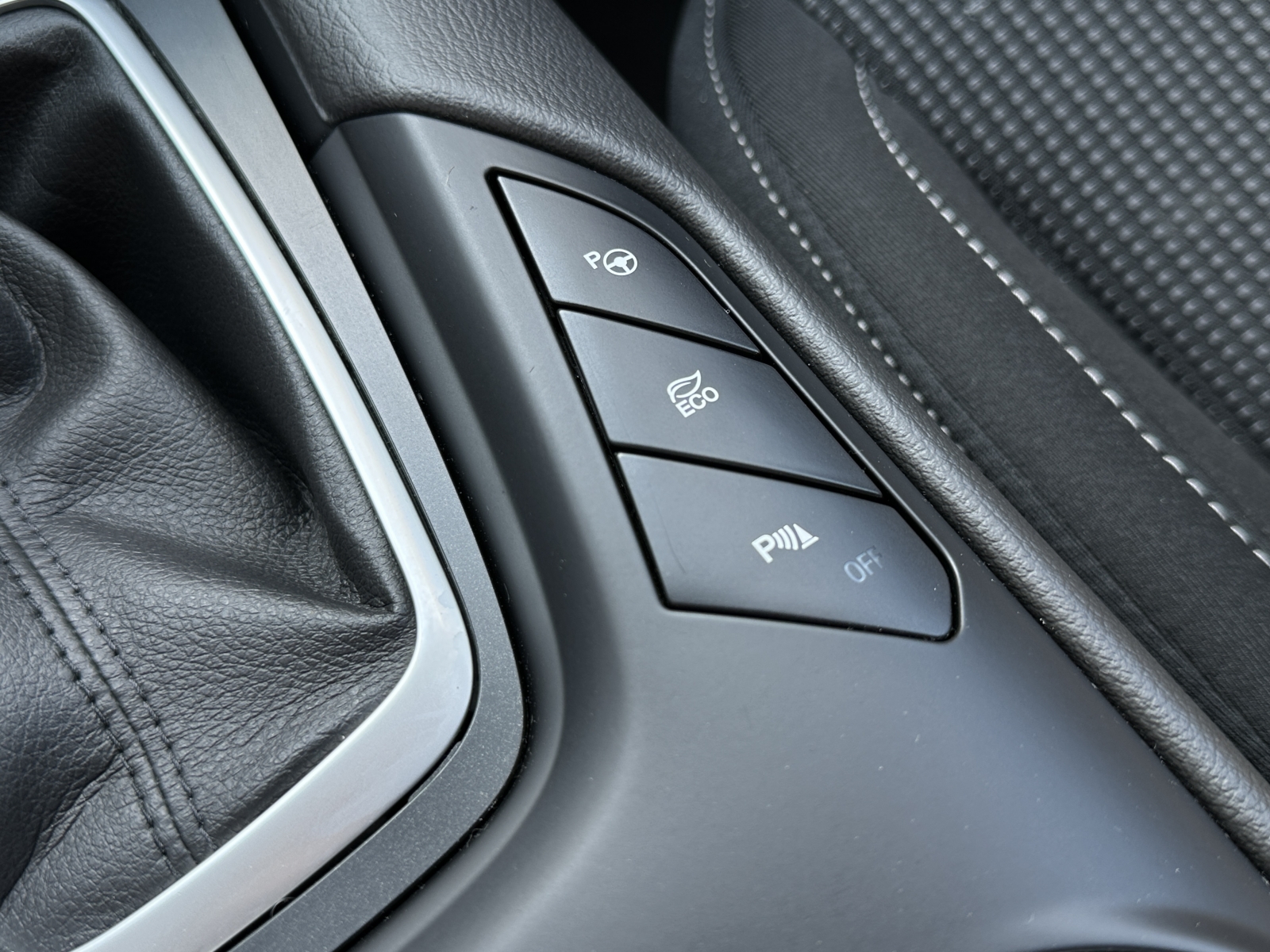 Ford Mondeo Titanium Hybrid